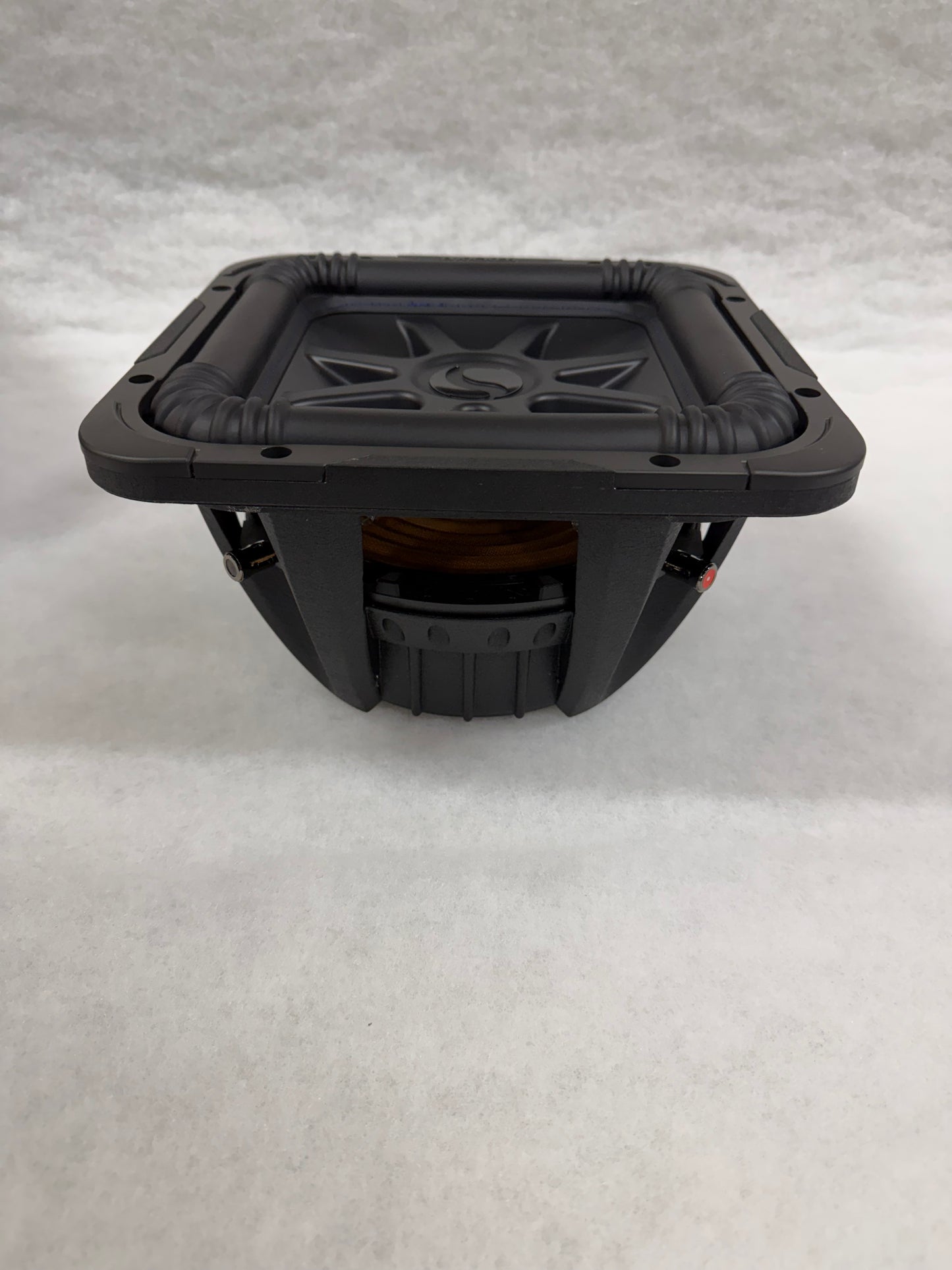 1 ohm Kicker L7S10 Slingshot Enclosure