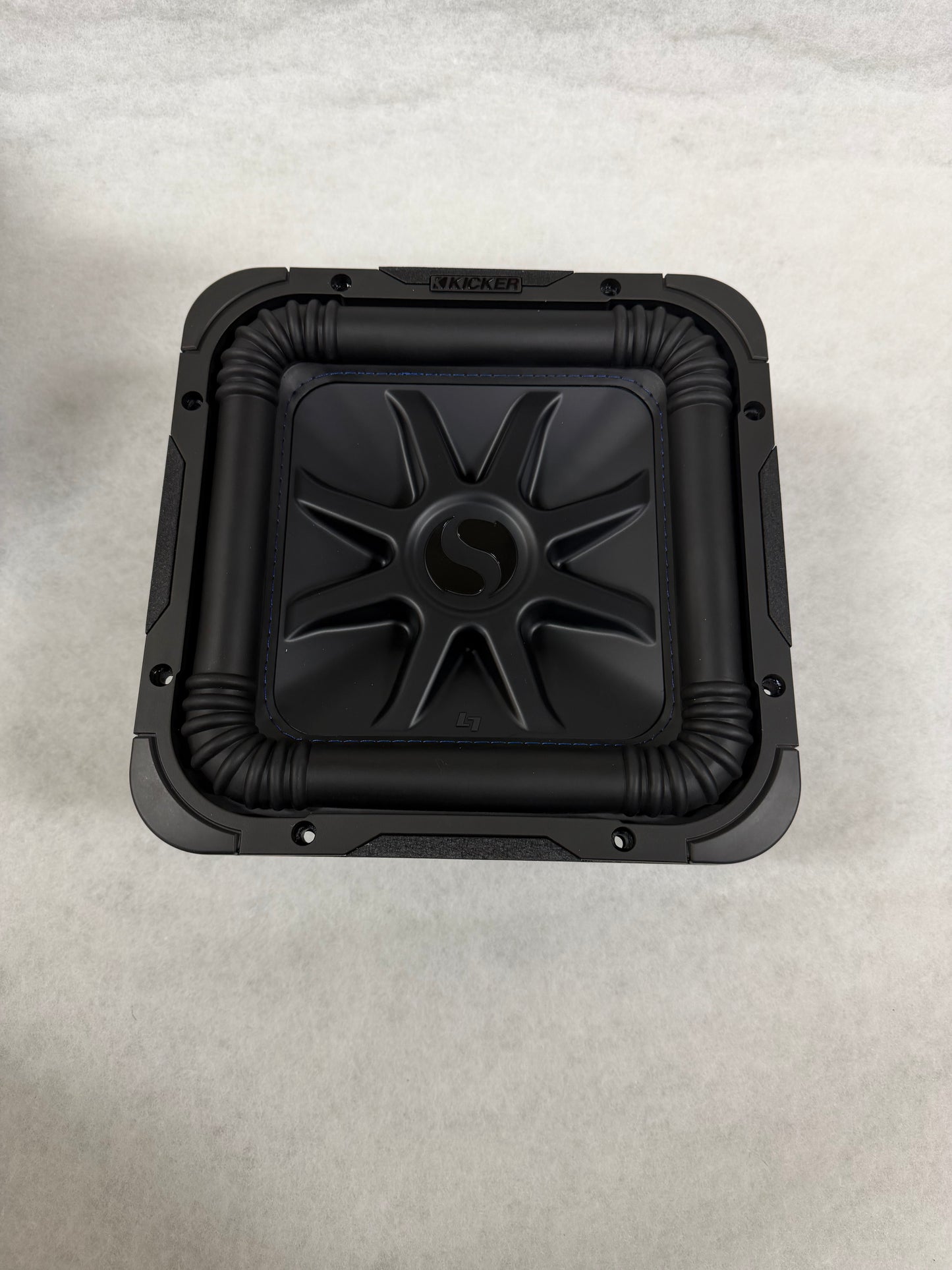 1 ohm Kicker L7S10 Slingshot Enclosure