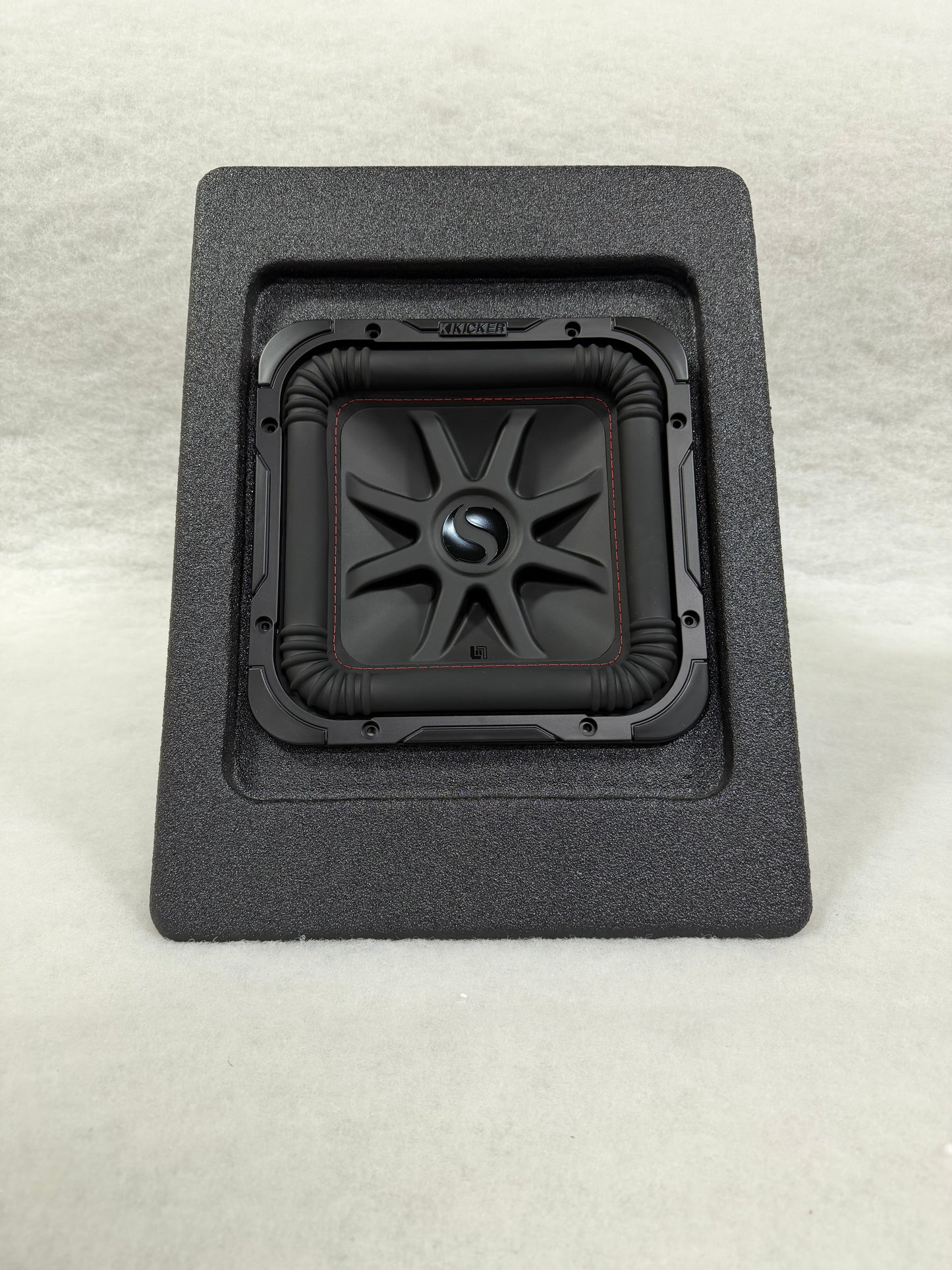 2 Ohm Kicker L7R10 Slingshot Enclosure