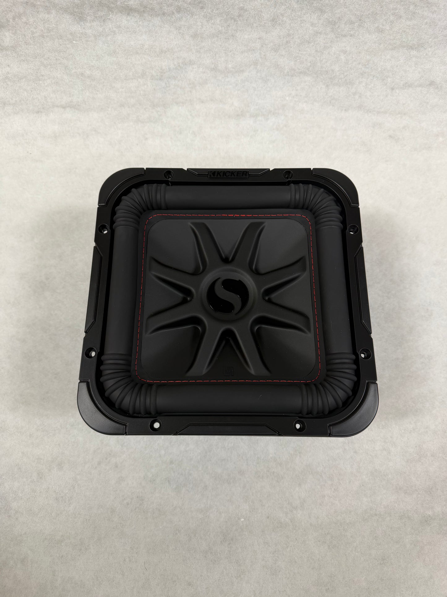 2 Ohm Kicker L7R10 Slingshot Enclosure